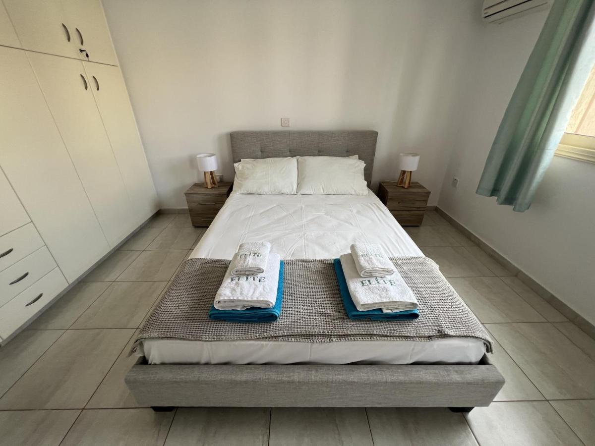 Royal-Seacrest Paphos-Center Vip Leilighet Eksteriør bilde